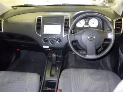 Nissan WINGROAD  с аукциона в Японии