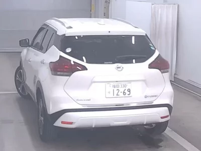 Nissan KIX  с аукциона в Японии