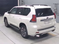 Toyota LAND CRUISER PRADO лот № 30071 оценка 4.5  с аукциона в Японии 5