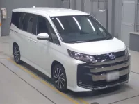 Toyota NOAH лот № 30069 оценка 4.5  с аукциона в Японии 4