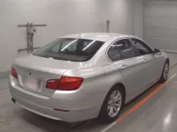 BMW 5-Series лот № 38037 оценка 4  с аукциона в Японии 1