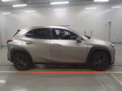 Lexus UX