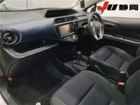 Toyota AQUA лот № 3009 оценка 4  с аукциона в Японии 5