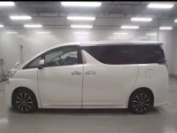 Toyota VELLFIRE лот № 30123 оценка 3.5  с аукциона в Японии 3