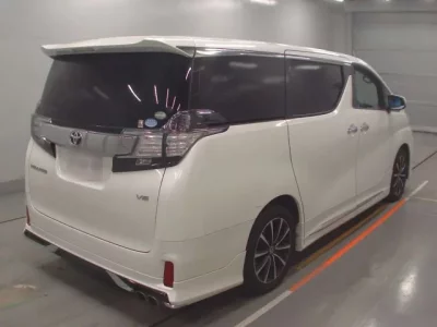 Toyota VELLFIRE  с аукциона в Японии