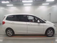 BMW 2-Series лот № 38089 оценка 4.5  с аукциона в Японии 2