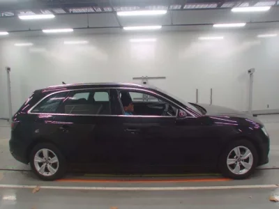 Audi A4  с аукциона в Японии