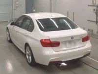 BMW 3-Series лот № 38097 оценка 4.5  с аукциона в Японии 5
