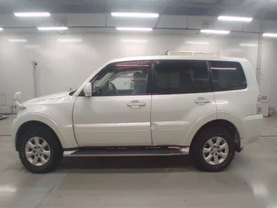 Mitsubishi PAJERO  с аукциона в Японии