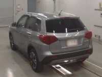 Suzuki ESCUDO лот № 30158 оценка 5  с аукциона в Японии 5