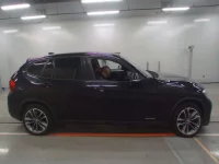 BMW X1 лот № 38102 оценка 4  с аукциона в Японии 2