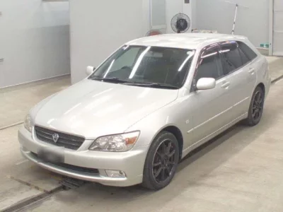 Toyota ALTEZZA WAGON