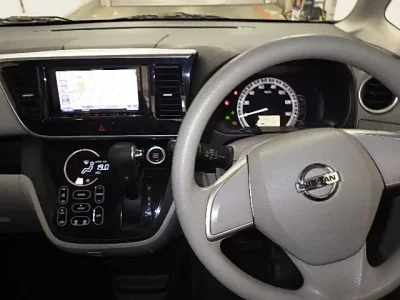 Nissan DAYZ ROOX  с аукциона в Японии