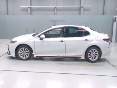 Toyota CAMRY  с аукциона в Японии