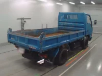 Mitsubishi CANTER лот № 30175 оценка R  с аукциона в Японии 1