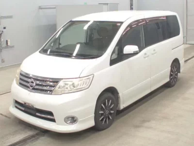 Nissan SERENA  с аукциона в Японии