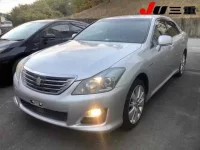 Toyota CROWN лот № 2542 оценка 4  с аукциона в Японии 8