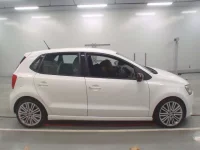 Volkswagen POLO лот № 38135 оценка 4.5  с аукциона в Японии 2