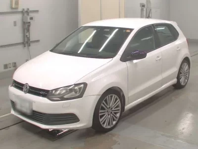Volkswagen POLO  с аукциона в Японии