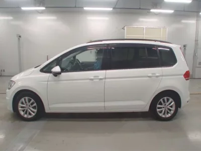 Volkswagen GOLF TOURAN