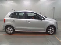 Volkswagen POLO лот № 38144 оценка 3.5  с аукциона в Японии 2