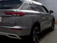 Mitsubishi OUTLANDER PHEV лот № 2026 оценка 4  с аукциона в Японии 4