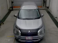 Mitsubishi OUTLANDER PHEV лот № 2026 оценка 4  с аукциона в Японии 5