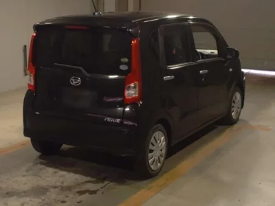 Daihatsu MOVE  с аукциона в Японии