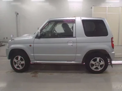 Mitsubishi PAJERO MINI