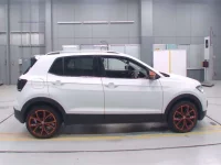 Volkswagen T-CROSS лот № 30184 оценка 4.5  с аукциона в Японии 2