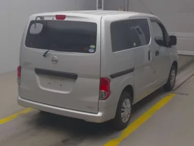 Nissan NV200  с аукциона в Японии