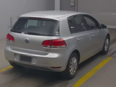 Volkswagen GOLF  с аукциона в Японии