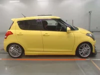 Suzuki SWIFT лот № 30212 оценка 3.5  с аукциона в Японии 2