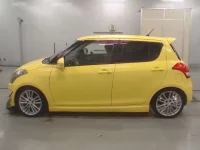 Suzuki SWIFT лот № 30212 оценка 3.5  с аукциона в Японии 3