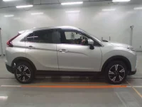 Mitsubishi ECLIPSE CROSS лот № 30211 оценка 5  с аукциона в Японии 2