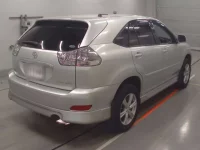 Toyota HARRIER лот № 30214 оценка 3.5  с аукциона в Японии 1