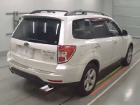 Subaru FORESTER лот № 30213 оценка 4  с аукциона в Японии 1