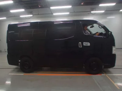 Nissan CARAVAN VAN  с аукциона в Японии