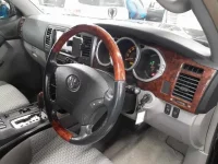 Toyota HILUX SURF лот № 30215 оценка 4  с аукциона в Японии 6