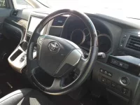 Toyota VELLFIRE лот № 30200 оценка 4  с аукциона в Японии 6
