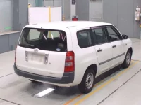 Toyota SUCCEED лот № 30201 оценка 4  с аукциона в Японии 1