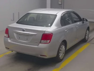 Toyota COROLLA AXIO  с аукциона в Японии