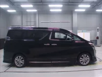 Toyota VELLFIRE лот № 30206 оценка 4.5  с аукциона в Японии 2