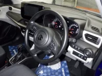 Suzuki SWIFT лот № 3042 оценка 5  с аукциона в Японии 2