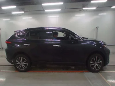 Toyota HARRIER  с аукциона в Японии