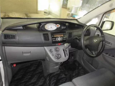 Daihatsu MOVE  с аукциона в Японии