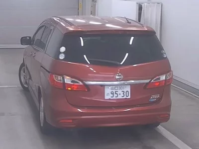 Nissan LAFESTA  с аукциона в Японии