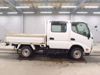 Toyota TOYOACE лот № 3129 оценка 3  с аукциона в Японии 2
