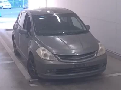 Nissan TIIDA  с аукциона в Японии
