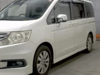 Honda STEP WAGON лот № 3072 оценка 3.5  с аукциона в Японии 3